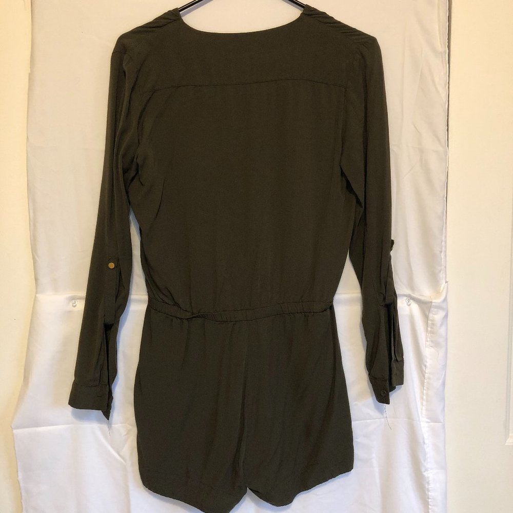 Romper - Picture 2 of 4